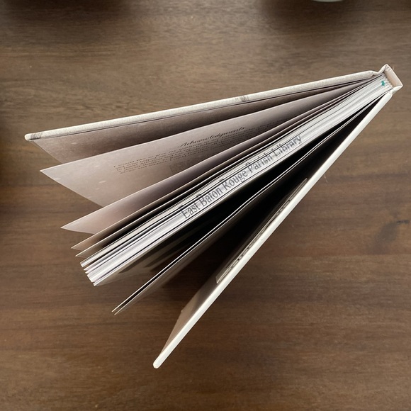 The Only Child by Guojing (hardcover) Ex-Library Picture Book Graphic Adventure - Picture 12 of 12